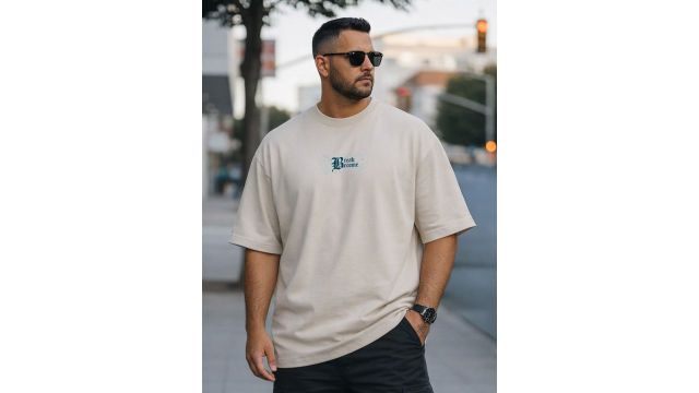 VEIRDO Men Beige Typography Printed Drop-Shoulder Sleeves Oversized Plus Size T-shirt