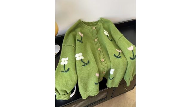 Wood-Ear Collar Wavy Collar Stylish Green Floral Cardigan Sweater