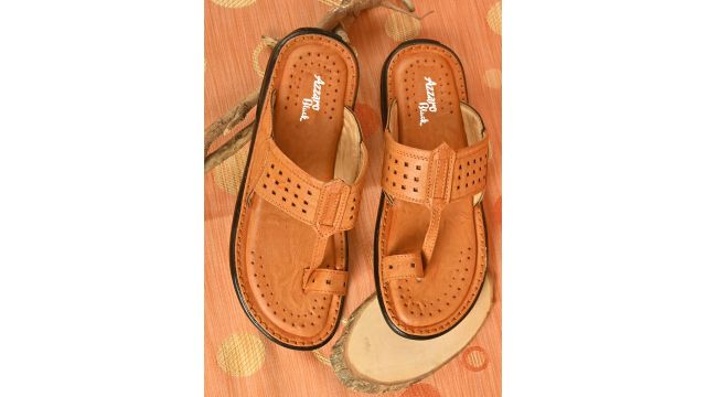 Azzaro Black Men Brown Cut-Out Kolhapuris