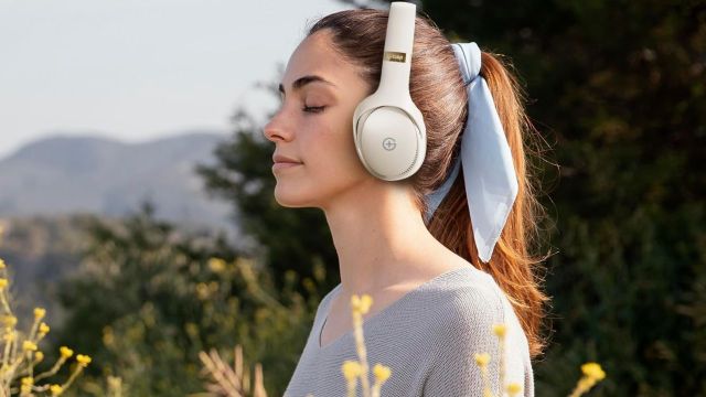 Best Over-the-Ear Headphones to consider