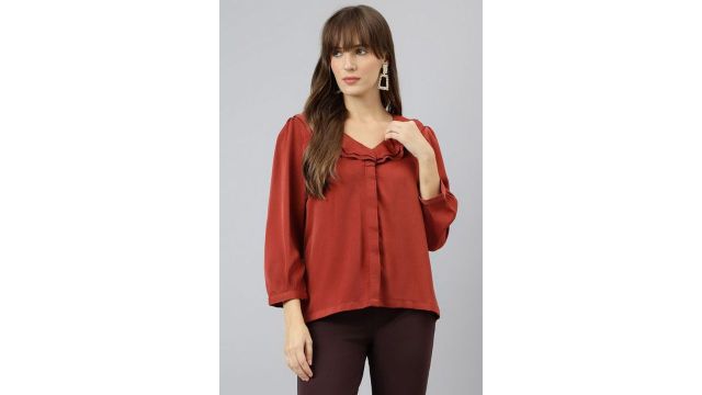 LATIN QUARTERS Rust Solid Casual Three-Quarter Sleeves V-Neck Women Regular Fit Top