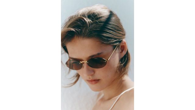 Oval sunglasses