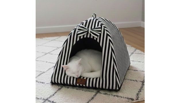 PETS EMPIRE Soft Cozy Pet Hut Bed