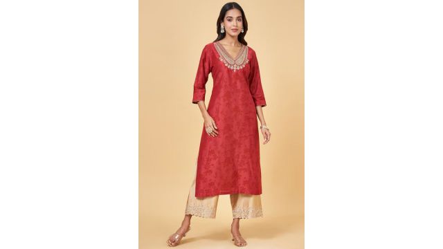 Red Embroidered Hip-Length Festive Kurta