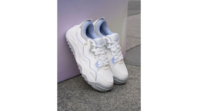 Red Tape Women Colourblocked Sneakers