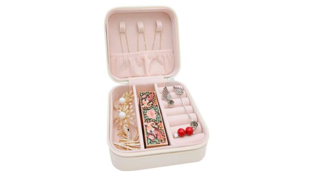 TRODANCE Faux Leather Mini Jewelry Travel Case (White)