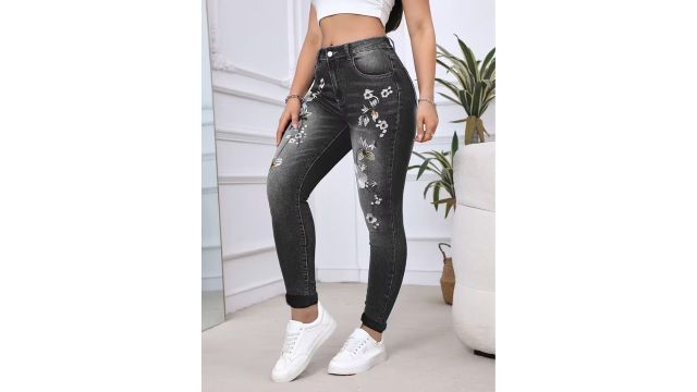 Stylish Embroidered Skinny Fit Jeans