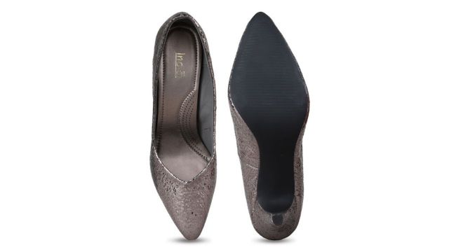 Textured Party Slim Heeled Pumps
