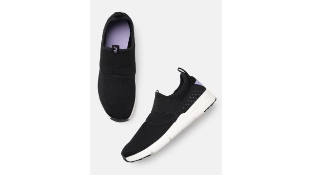  black Newfeel slip-on walking shoes