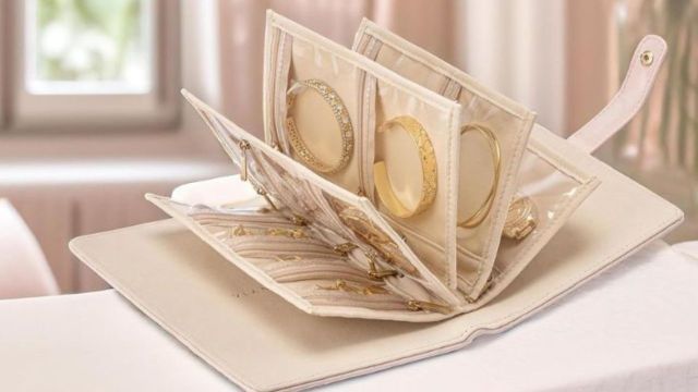 Top Minimal Jewellery Boxes to explore