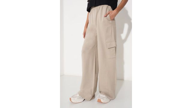 beige solid wide leg cargo pant