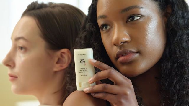 Best Matte Sunscreens on TIRA to check out