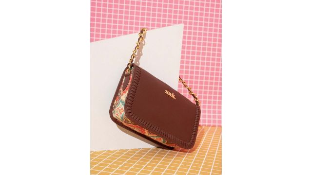 Women Textured Sling Bag