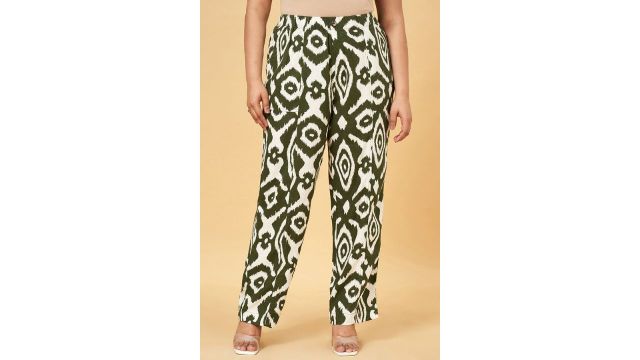 Dark Green Printed Ankle Length Casual Women Tapered Fit Trousers