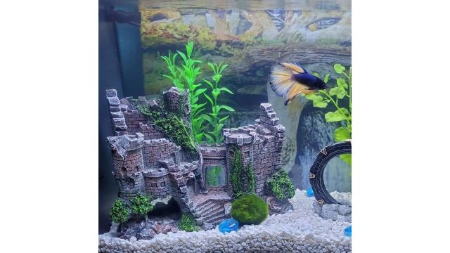 Kizzy Pets Aquarium Decoration Resin Castle