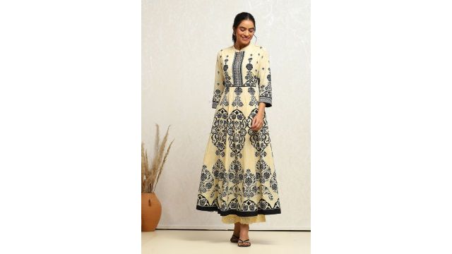 Light Yellow Printed Casual Three-Quarter Sleeves Round Neck Women Flared Kurta Sets