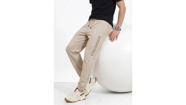 Men Typography Printed Joggers