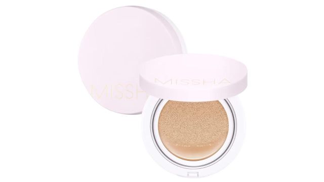 Missha Magic Cushion Cover Lasting Compact