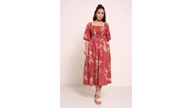 Red Printed Calf Length Casual Women Regular Fit Dress