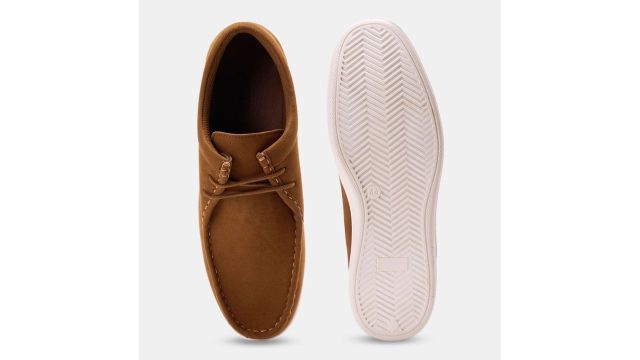 Tan Solid Lace-Up Deck Shoes