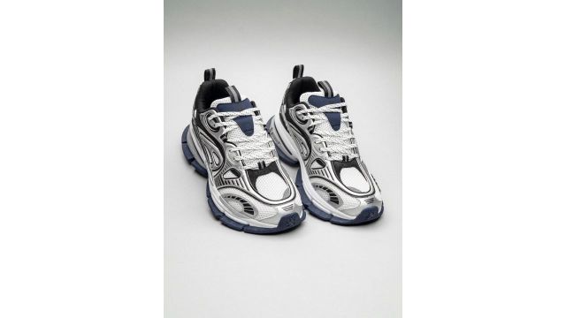 Men Textured Lace-Ups Chunky Sole Sneakers