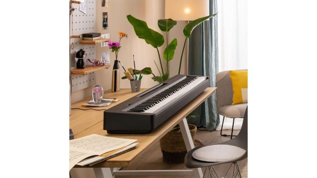 Yamaha P-145B Digital Piano