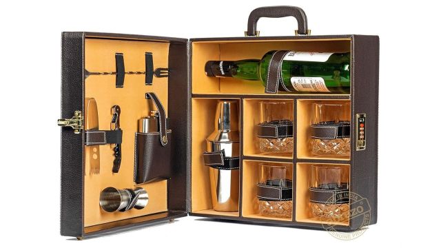 Abrazo Faux Leather Portable Bar Set