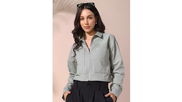 DL Woman Cotton Spread Collar Crop Shacket