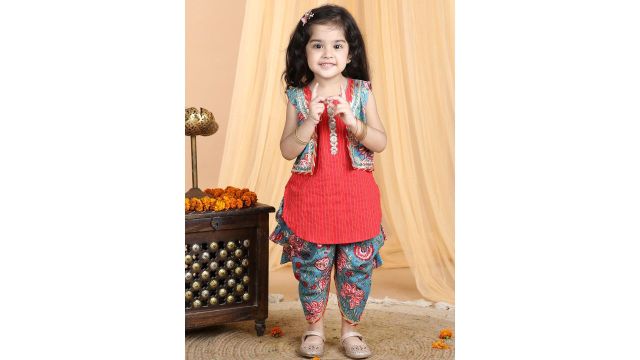Here&Now X Kinder Kids Girls Striped Pure Cotton Gotta Patti Kurti With Dhoti Pants & Jacket