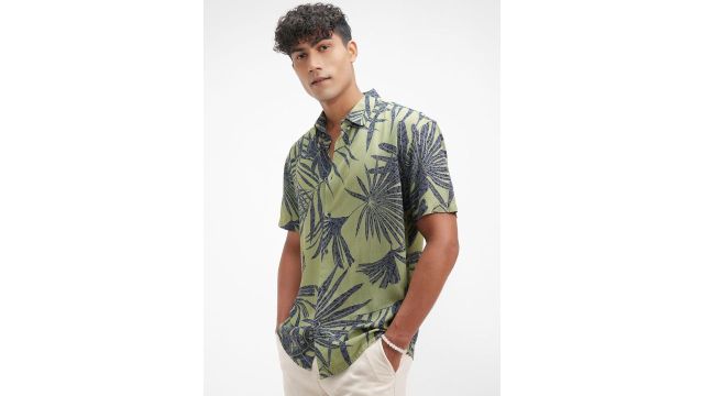 Highlander Men Floral Printed Spread Collar Casual Shirt