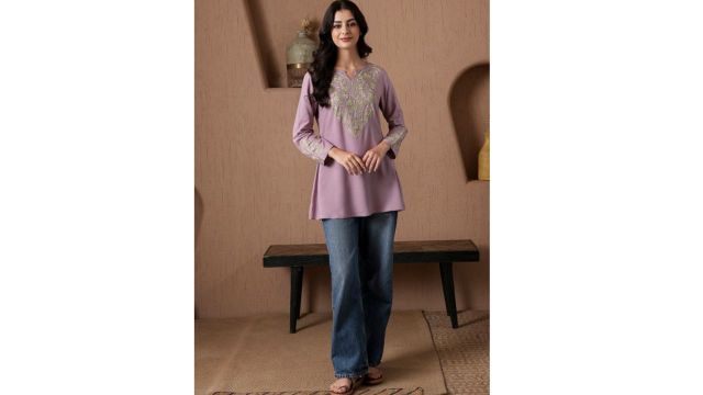 Qazmi Kashmiri Aari Work Viscose Rayon A-Line Flared Kurti
