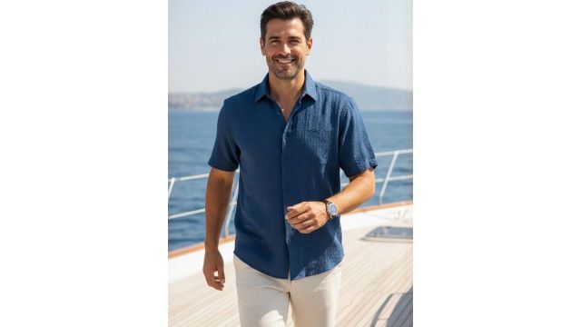 Roadster Men Cotton Spread Collar Men Textured Shirts