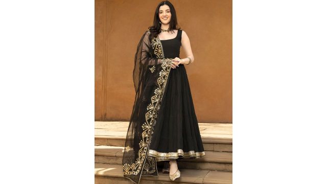 Vastranikhar Women Ethnic Motifs Empire Gotta Patti Kurta with Churidar & With Dupatta