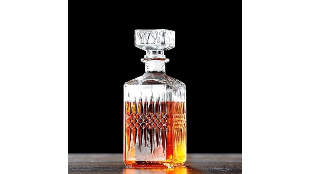 WEZOSHINET 1 Litre Whiskey Decanter
