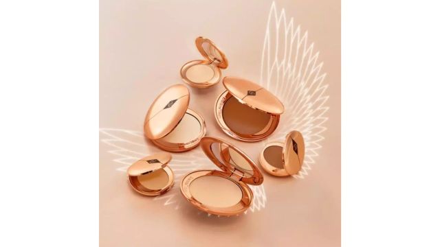 Charlotte Tilbury Airbrush Flawless Finish Powder in Medium