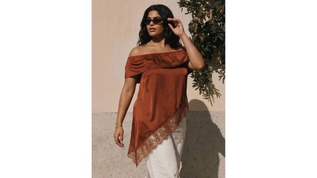 Juhart Plus Size Off-Shoulder Woven Elegant Contrast Lace Blouse