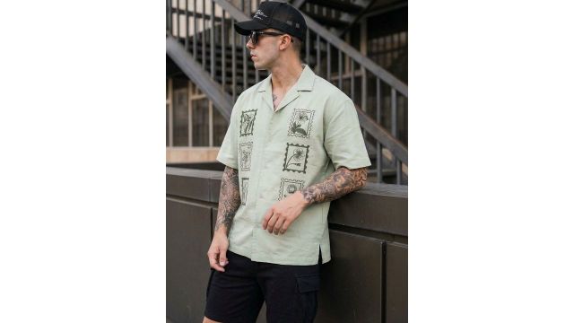 VEIRDO Men Camp Collar Printed Relaxed Cotton Casual Shirt (Green)