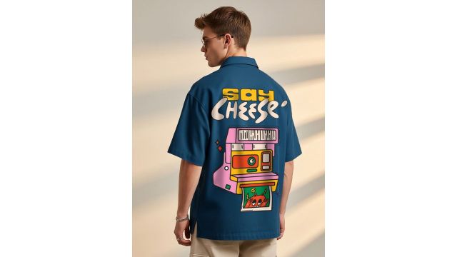 VEIRDO Men Relaxed Oversized Fit Graphic Printed Cuban Collar Pure Cotton Casual Shirt
