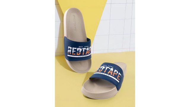 Red Tape Men Printed Sliders