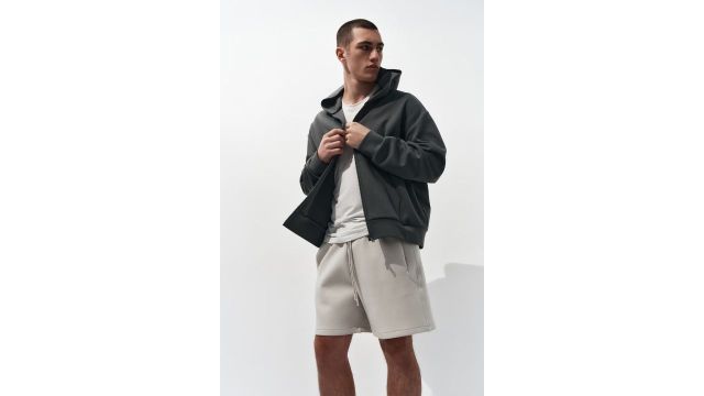 Sports Scuba Shorts with DryMove™