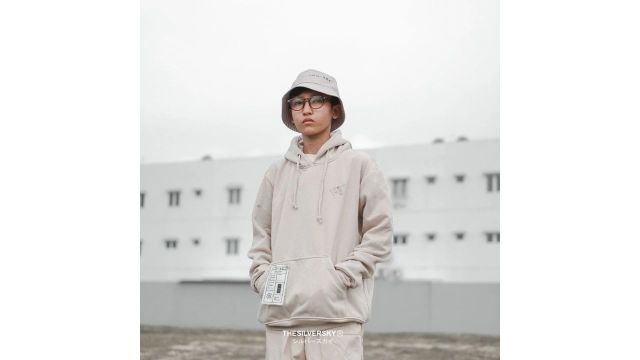 Thesilversky Unicorn Logo Hoodie Beige