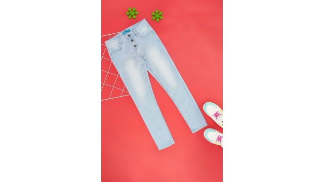 YU Light Blue Regular-Fit Jeans