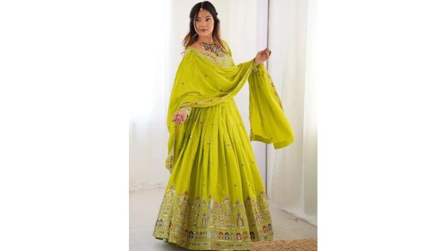 REELOVE FACTORY Embroidered Sequinned Semi-Stitched Lehenga & Unstitched Blouse