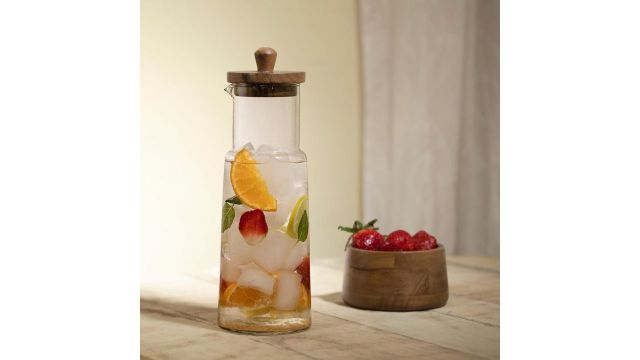 Ellementry Glass Carafe with Wooden Lid