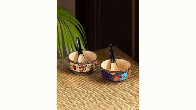 ExclusiveLane Cream Conversational Ceramic Hand-Painted 4 Piece Dinner Set