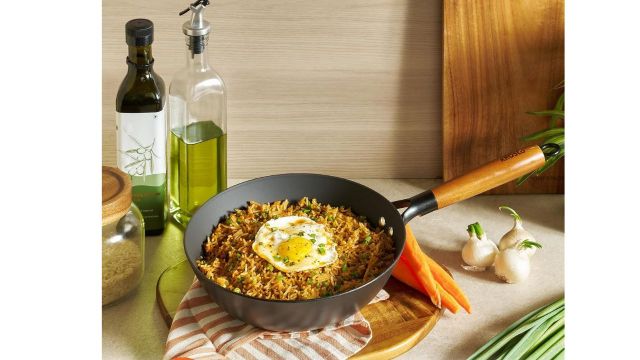 KROSLO Lightweight Cast Iron Wok Pan