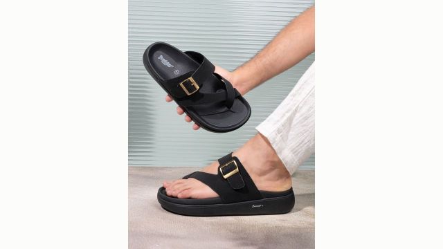 Roadster The Lifestyle Co. Men Slip-On Casual Comfort Sandals with Buckles