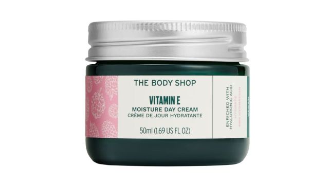 The Body Shop Day Cream Vitamin E A0X