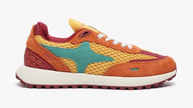 Unisex Aeon v2 Mango Chilli Sneakers
