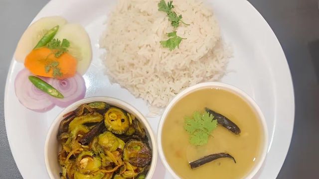 Eating Alone? Single-Plate Meals to Order Online